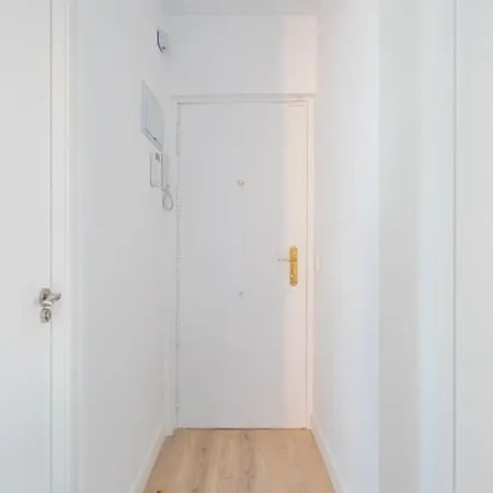 Acogedor Apartamento En Calle Alcala By Bebalmy Madrid Esterno foto